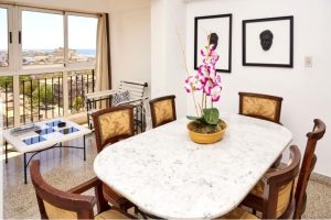 Apartamento en el Vedado con excelentes vistas