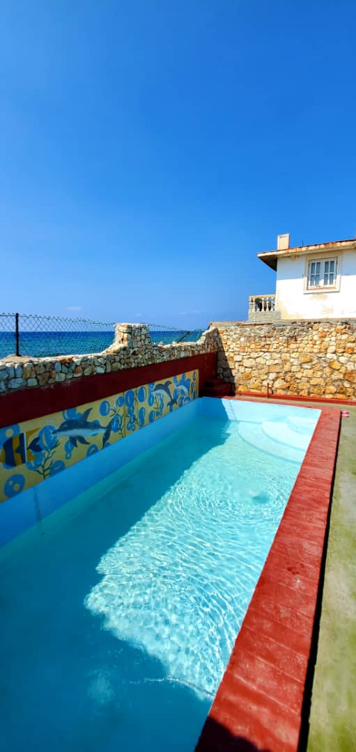 casa frente al mar en Santa Fe, alquiler en Santa Fe Playa, casa cerca del mar La Habana