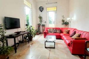 Casa de 3 habitaciones en el Vedado, habitaciones independientes