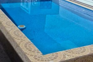 Hostal en Nuevo Vedado con piscina, renta de habitaciones y casa completa