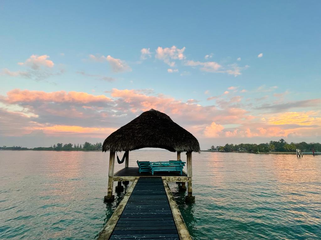 Hotel Boutique en Santa Fe con playa privada, renta de habitaciones y local para eventos