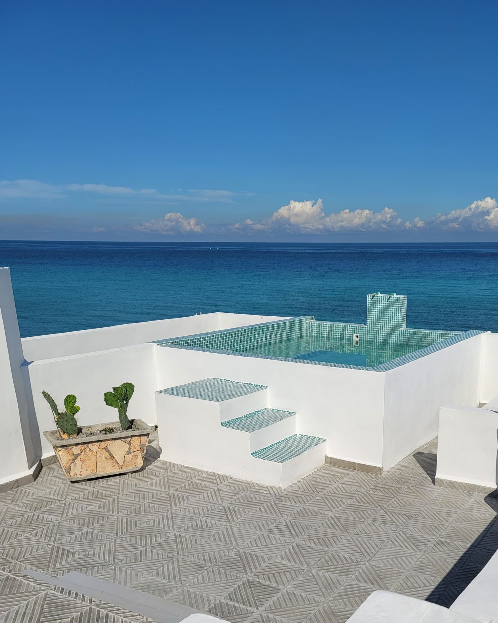 apartamento con vista al mar en Santa Fe, villa con jacuzzi en La Habana, alquiler en Santa Fe Cuba