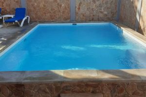 casa-carmen-en-boca-ciega-con-piscina-y-paneles-solares