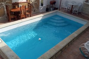 casa con piscina económica en peñas altas