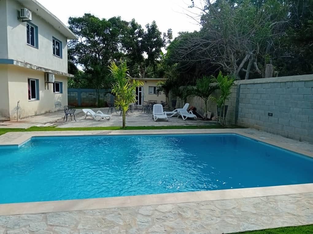 casa en Guanabo, casa con piscina privada, alquiler económico en Guanabo, hospedaje cerca del mar