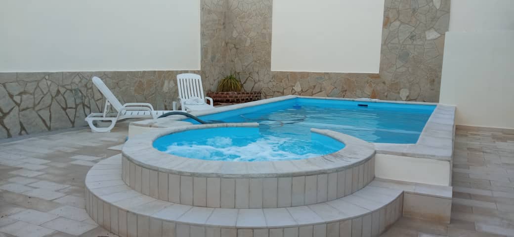 casa en boca ciega con piscina y vista al mar
