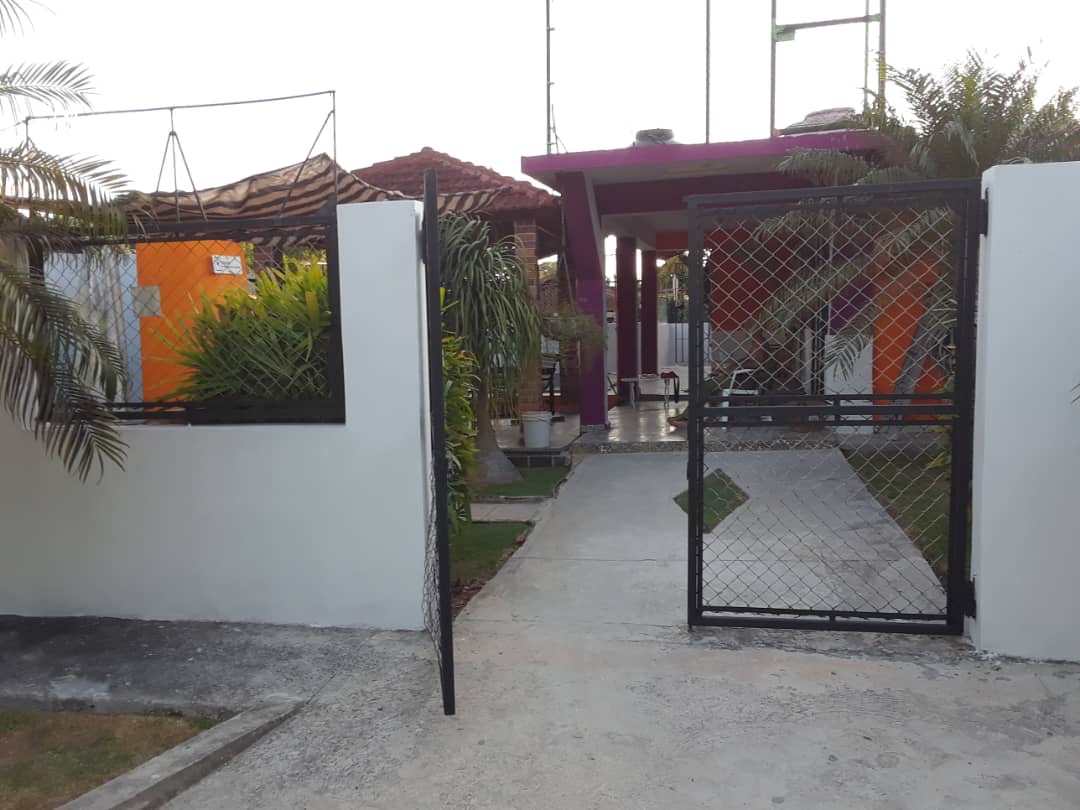 casa en brisas del mar con piscina y cerca de la playa