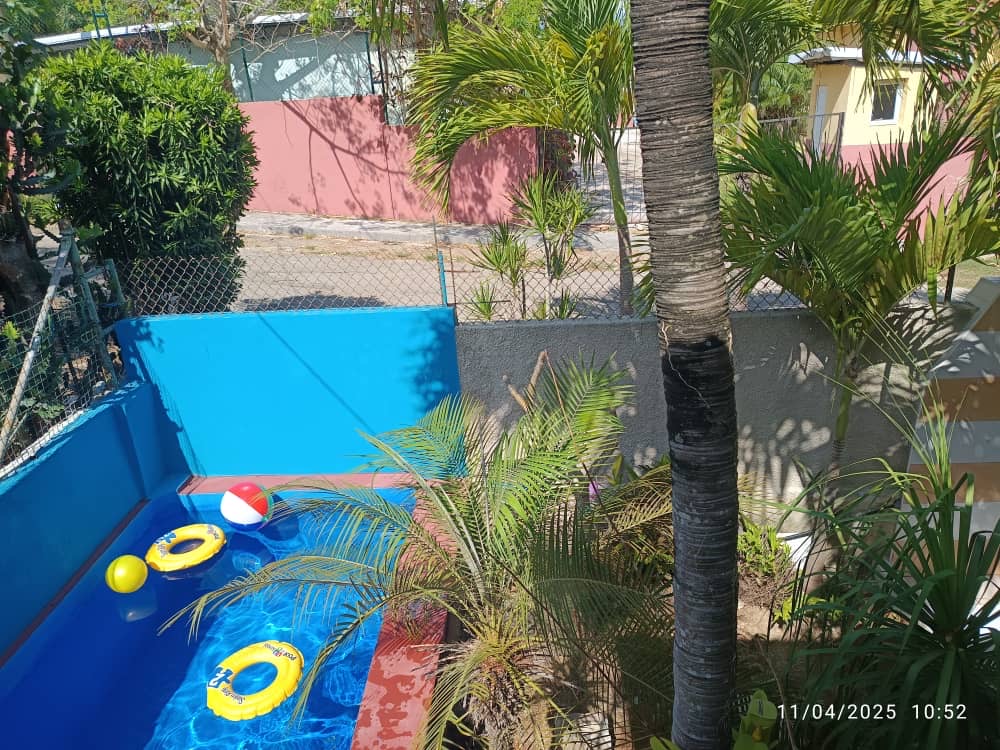 casa en guanabo económica para parejas con piscina