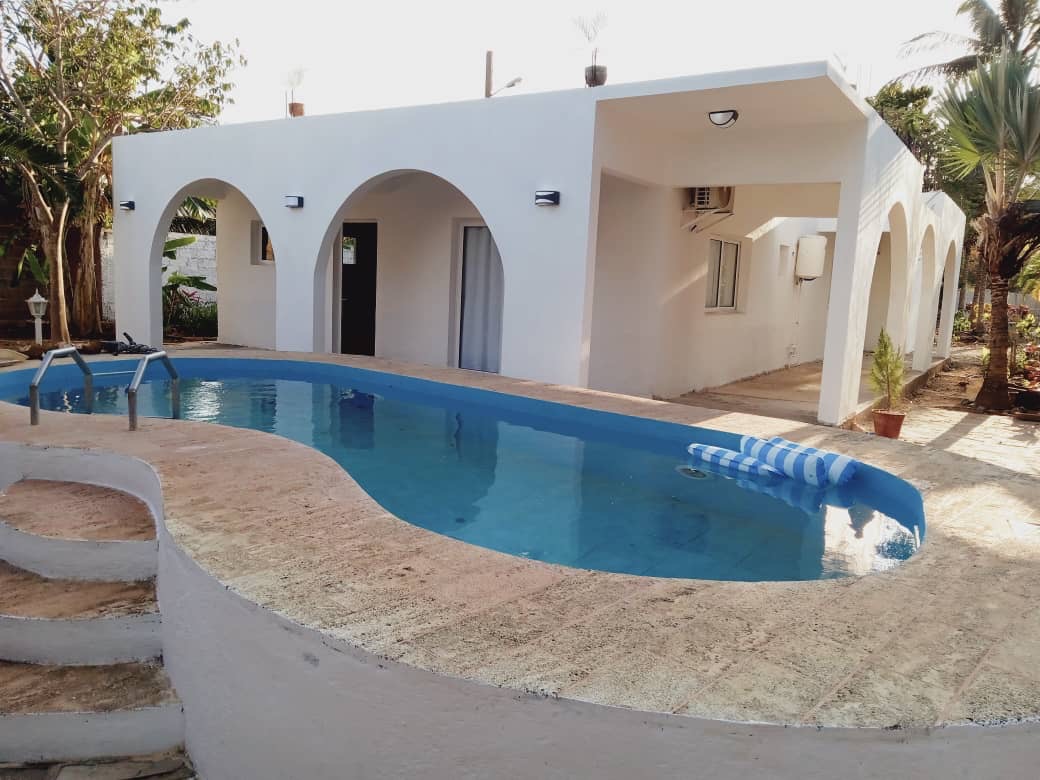 casa en santa marta con pisina privada