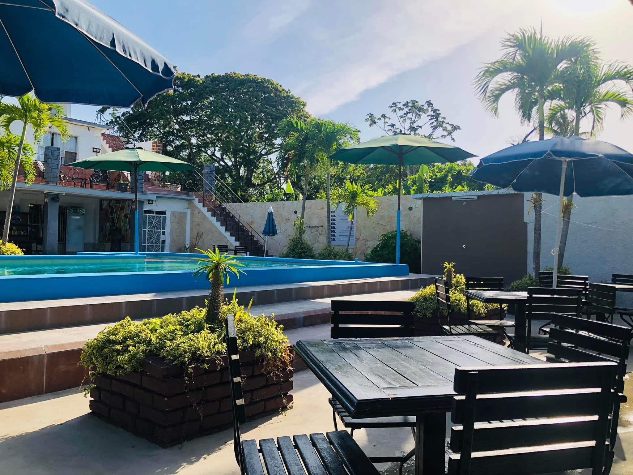 casa grande en Guanabo, casa con jacuzzi en Guanabo, alquiler para grupos en La Habana, casa para eventos Guanabo