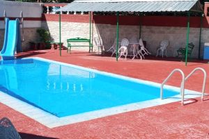 piscina económica en el reparto Abel Santamaría