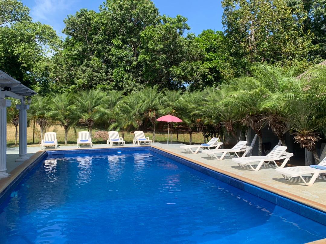 piscina-en-boyeros-con-opcion-de-hospedaje-para-grupos