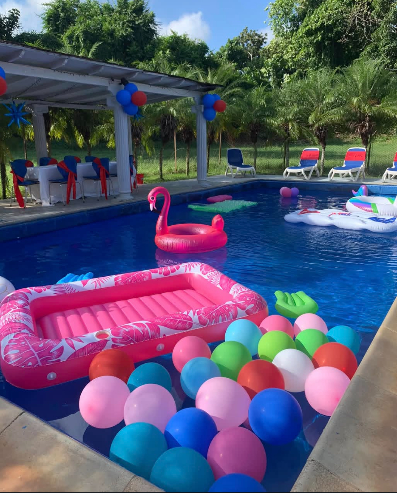 piscina-en-boyeros-con-opcion-de-hospedaje-para-grupos