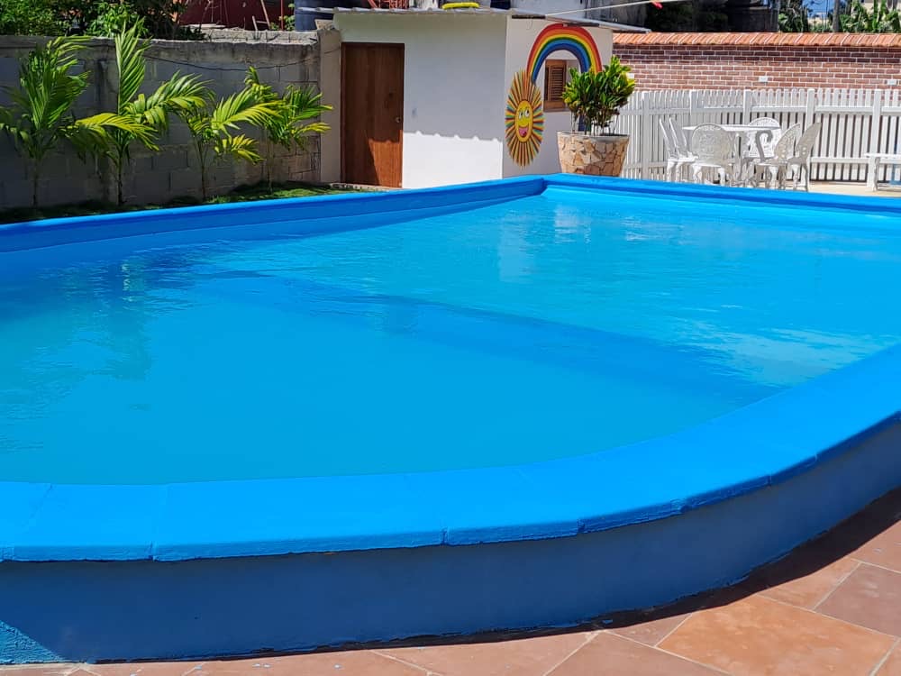 piscina-en-santa-fe-para-grupos-de-hasta-35-personas-pasadia